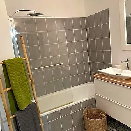 28 M2 & Jardin Privatif 20 M2 Apartmán *